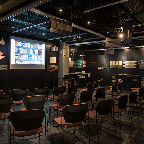 気に入ったタイル製品は、直接購入・施行依頼することも可能です。